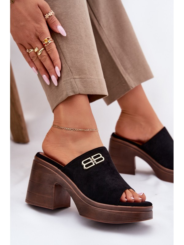 Ladies Sandals On Chunky Heel With Golden Detail Vinceza 17400 Black