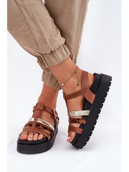 Womens sandals with straps on platform Camel Gallari
