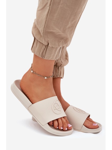 Lightweight women's sandals with decorative embossing beige Isarisa