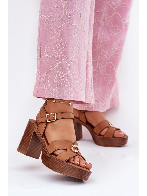 Ladies Sandals On Heel With Golden Decoration Camel Nusorilis