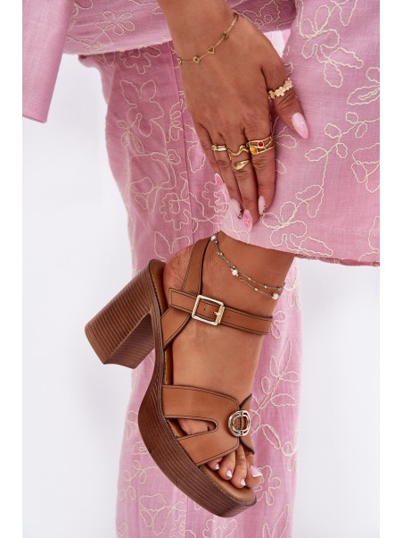 Ladies Sandals On Heel With Golden Decoration Camel Nusorilis