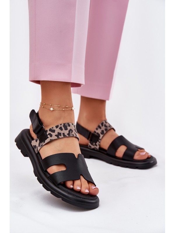 Leather Ladies Sandals On Flat Heel Panther Vinceza 66780 Black