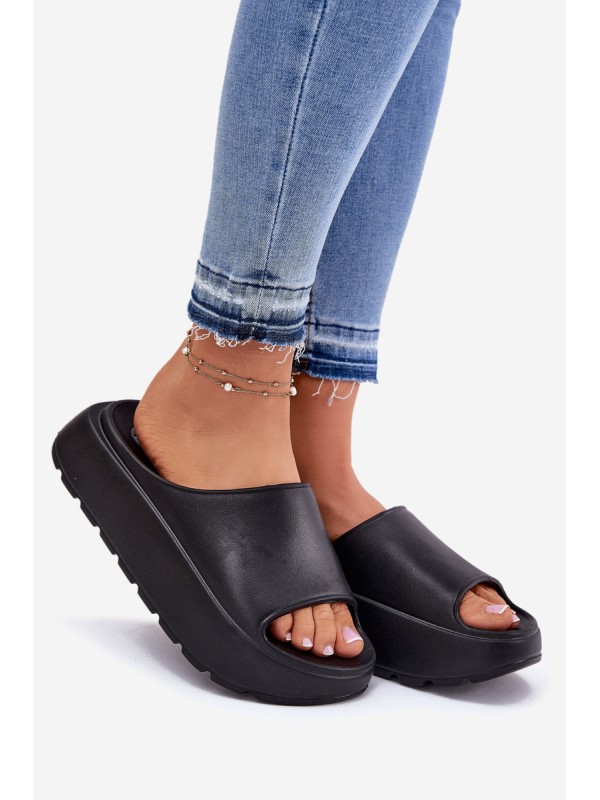 Foam women's sandals on platform black Xalvania