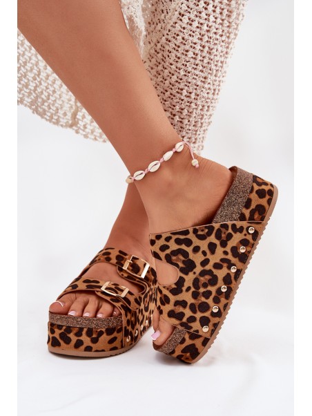 Women's sandals with buckles on a massive platform leopard Odisene