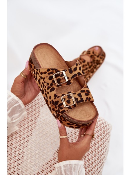 Women's sandals with buckles on a massive platform leopard Odisene