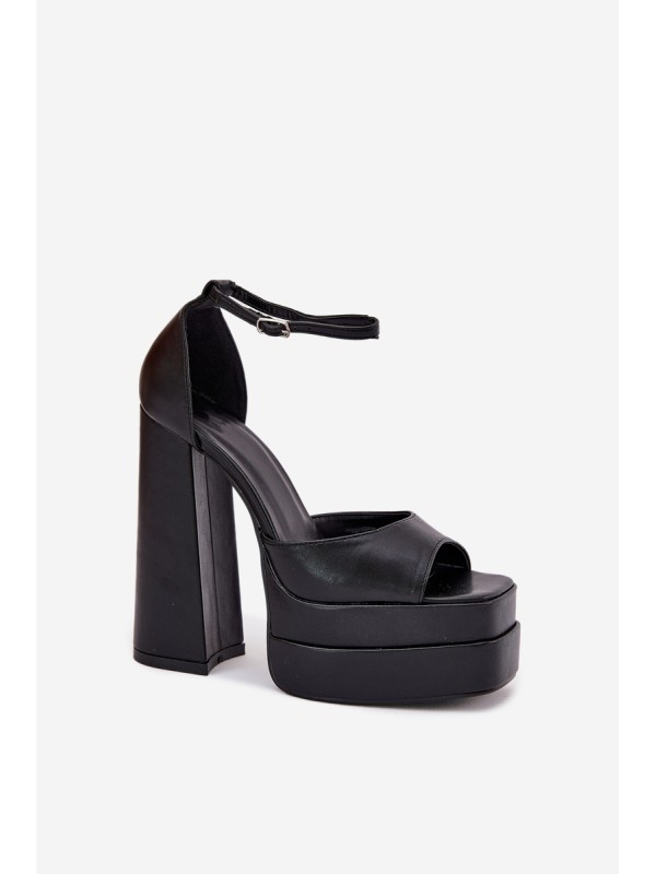 Women's Sandals On Heel And Platform Black Beloria