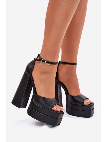 Women's Sandals On Heel And Platform Black Beloria