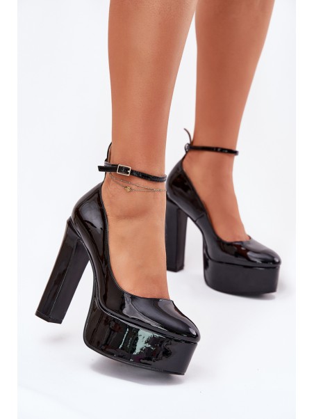 Lacquered High Heel And Platform Pumps Black Nianka