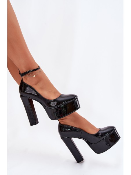 Lacquered High Heel And Platform Pumps Black Nianka