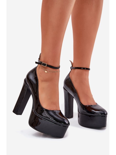 Lacquered High Heel And Platform Pumps Black Nianka
