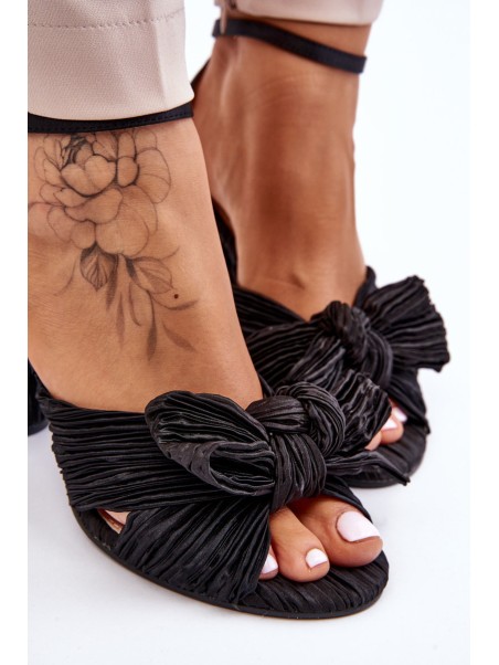 Fashionable Sandals With A Bow On Heels Black Callum