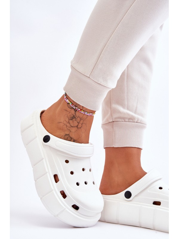 Moteriški putplasčio platforminiai „Crocs“ batai su baltu „Beckett“ audiniu