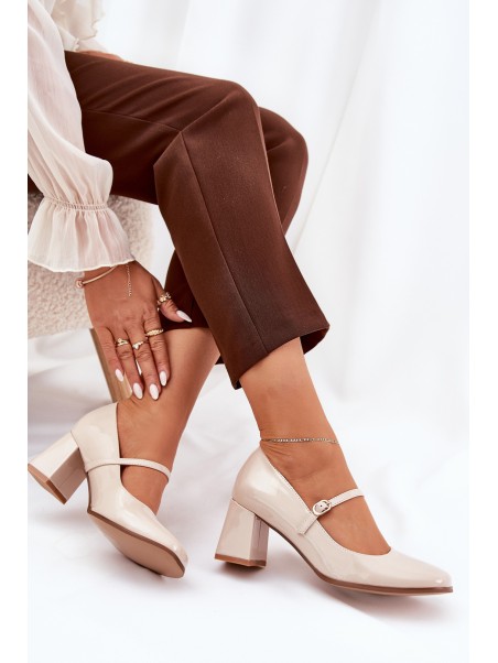 Lacquered high heels with strap and buckle beige Tammirea