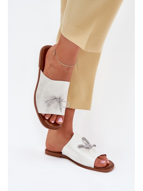 Women's sandals on flat heel with decorative tying silver Norela