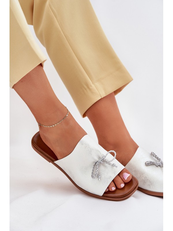 Women's sandals on flat heel with decorative tying silver Norela