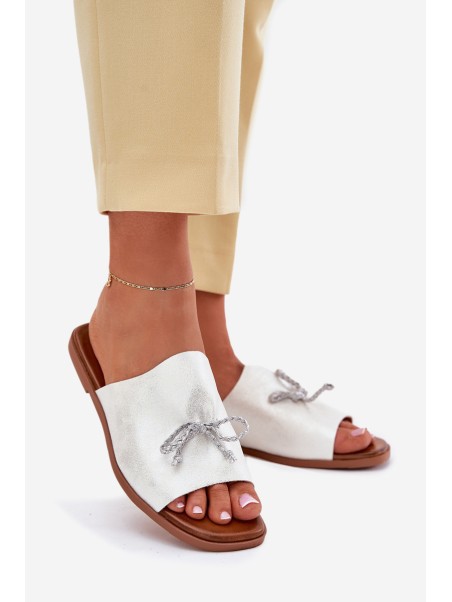 Women's sandals on flat heel with decorative tying silver Norela