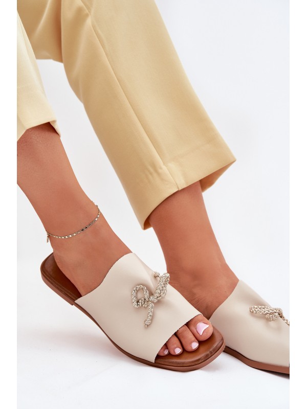 Women's sandals on a flat heel with decorative tying beige Norela