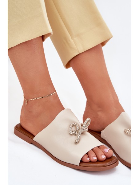 Women's sandals on a flat heel with decorative tying beige Norela
