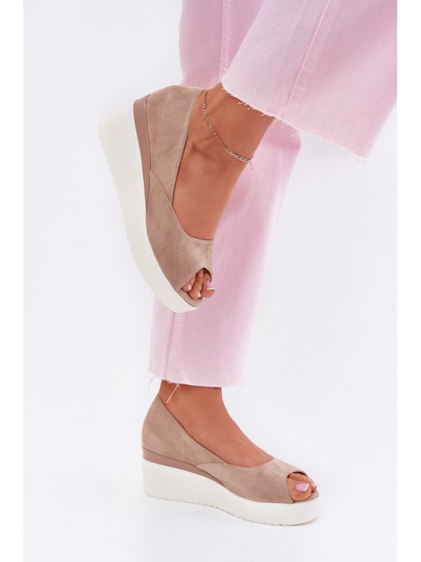 Women's wedge sandals made of eco suede beige Velira