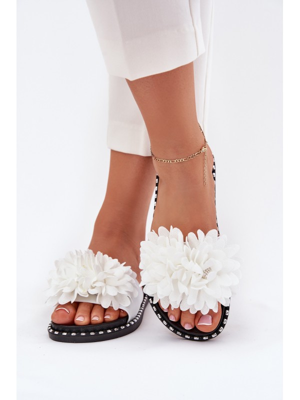 Women's Slippers Decorated With Flowers White Cellanen 2