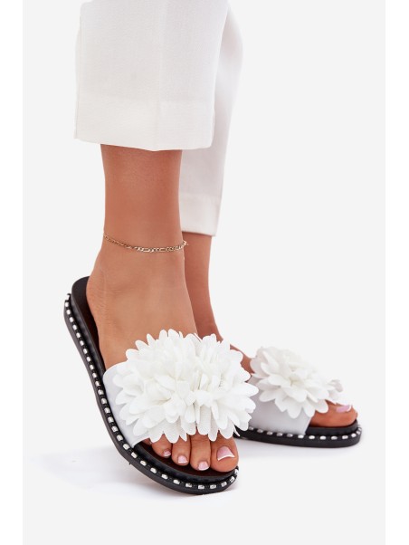 Women's Slippers Decorated With Flowers White Cellanen
