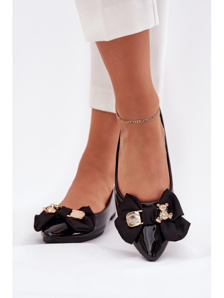 Glossy ballerinas with bow and gold brooch black Rivona