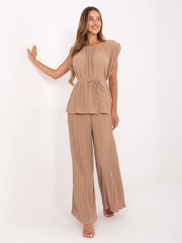 Set-MI-KMPL-A2554.69-camel