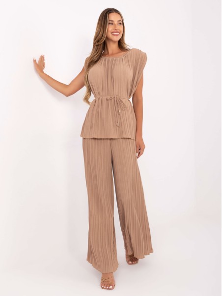 Set-MI-KMPL-A2554.69-camel