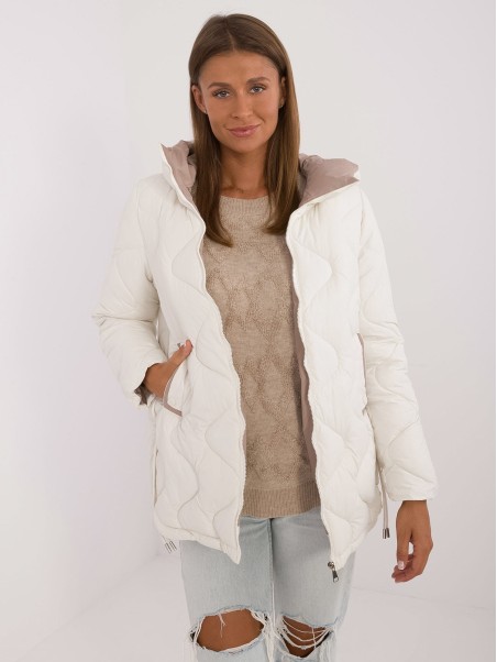 Dygsniuota moteriška striukė su kišenėmis