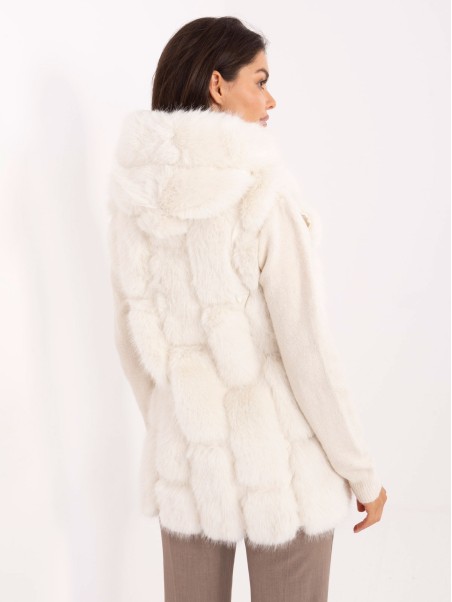 Vest-AT-KZ-2379.96P-ecru