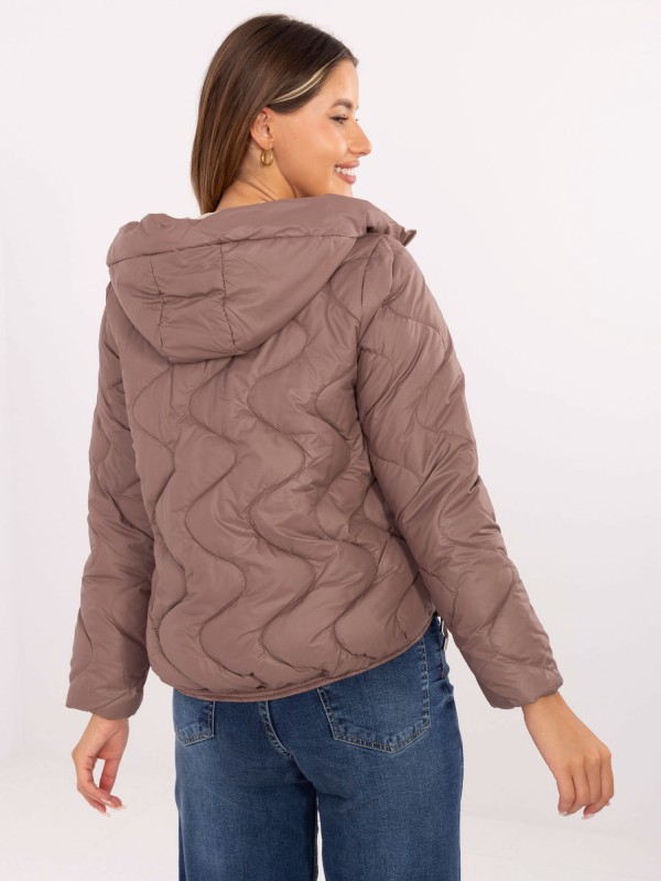 Moteriška striukė su gobtuvu