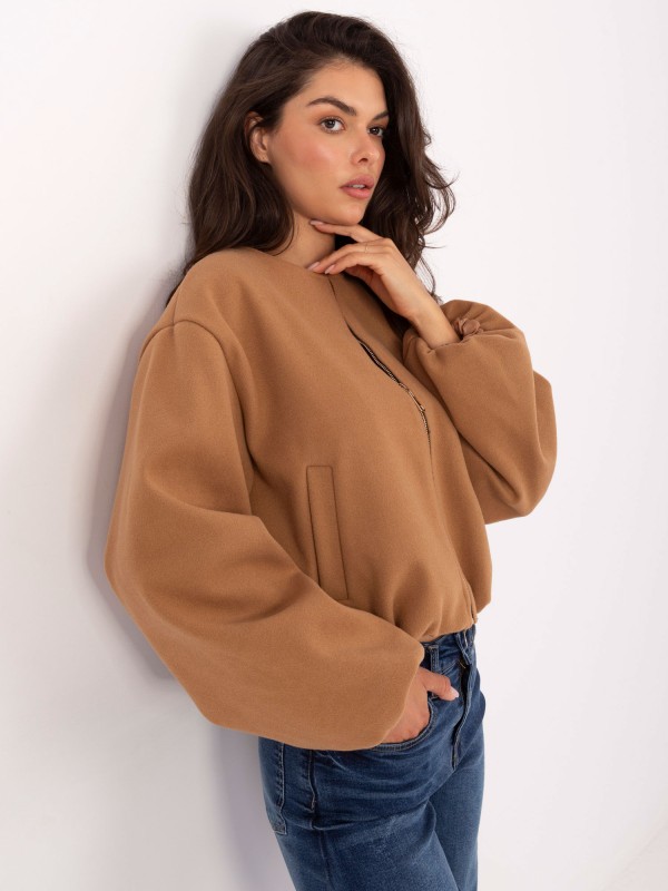 Užtraukiama bomber stiliaus striukė