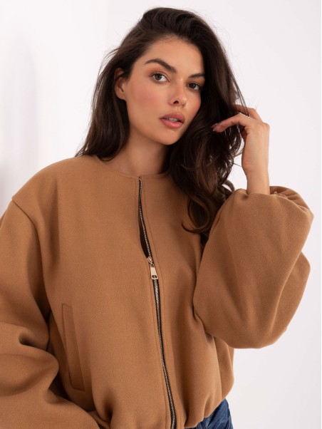 Užtraukiama bomber stiliaus striukė