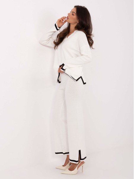 Komplektas-IT-KMPL-99062.66-ecru