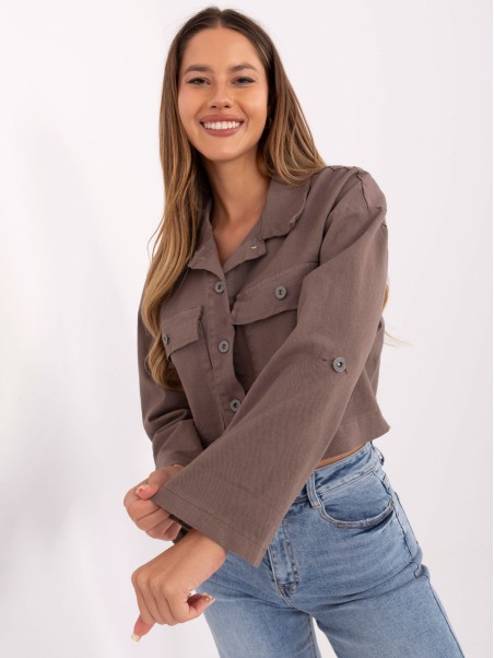 Stilingas trumpas švarkelis su apykakle