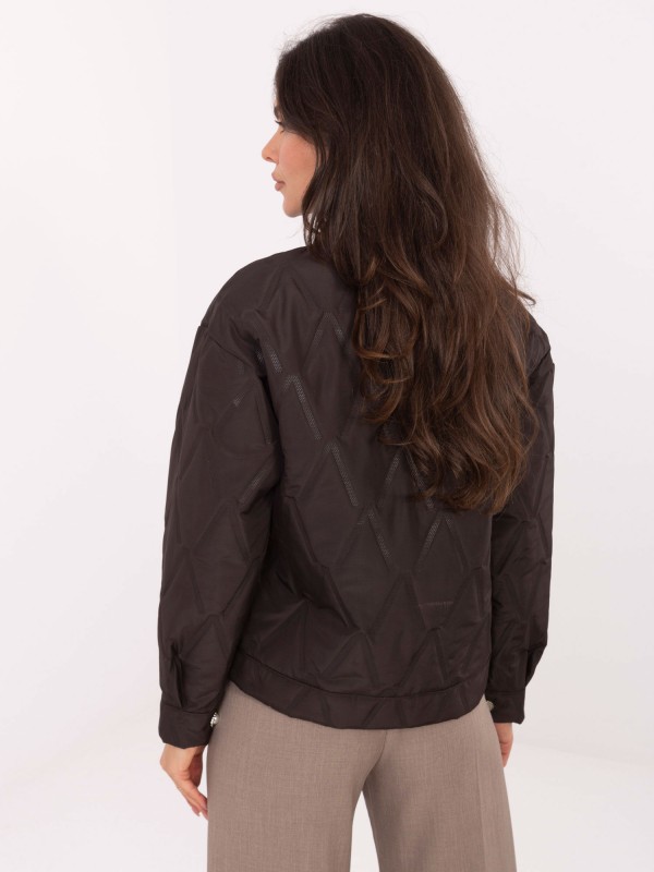 Madinga dygsniuota striukė