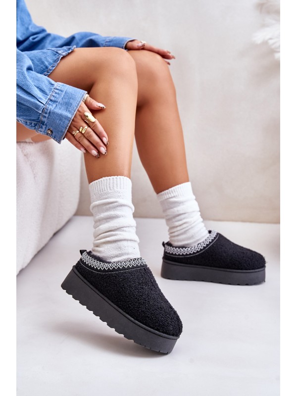 Women's Snow Boots On Platform With Embroidery Black Tirissa