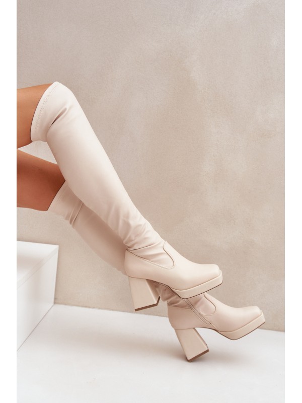 Fitted knee-high boots with a heel in light beige Sanniraen