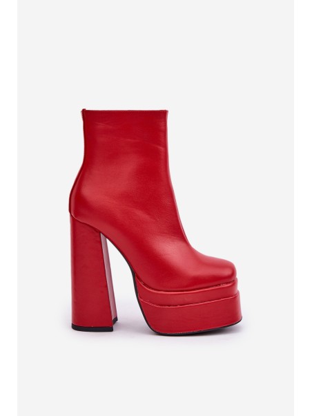 Boots On Massive Platform And Heel Insulated Red Selahra