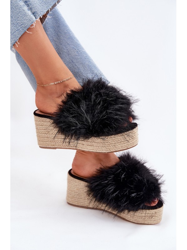 Women's wedge sandals with fur and braiding black Virela