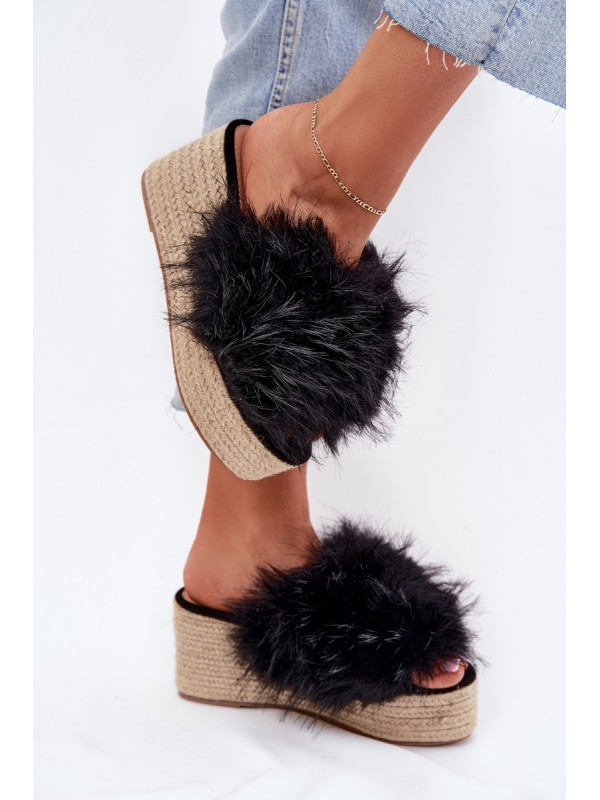 Women's wedge sandals with fur and braiding black Virela