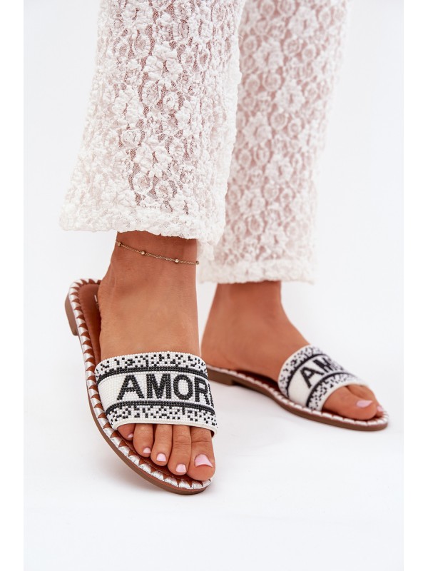 Ladies flat sandals with decoration Amore white Avelina