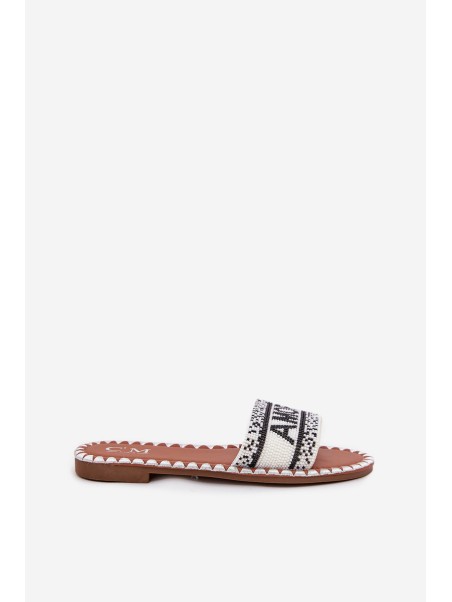 Ladies flat sandals with decoration Amore white Avelina