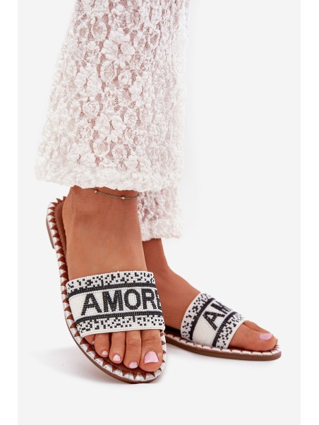 Ladies flat sandals with decoration Amore white Avelina