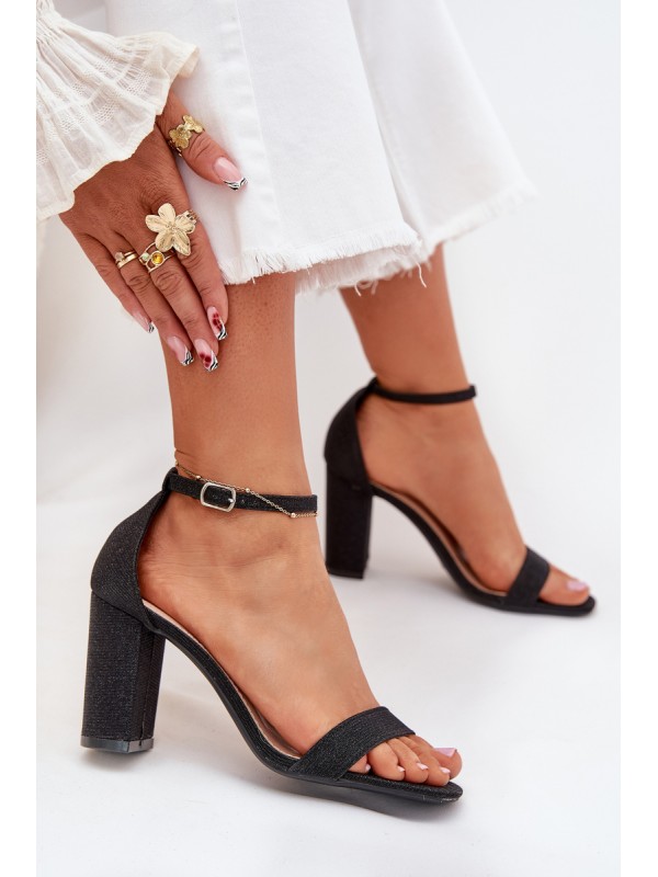 Shiny women's sandals with a heel black Kavina