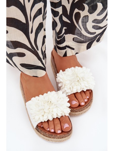 Womens Platform Slippers With Decorative Flowers White Tessara