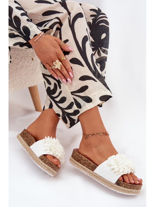 Womens Platform Slippers With Decorative Flowers White Tessara