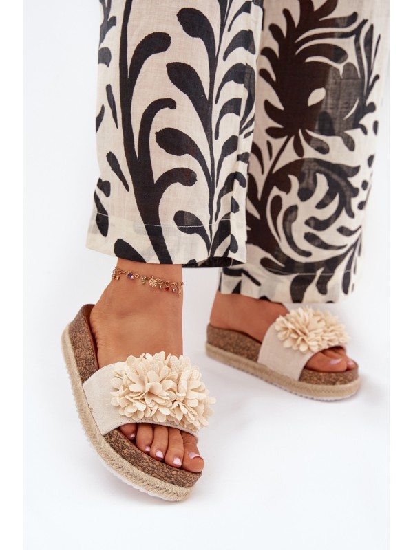 Ladies platform sandals with decorative flowers beige Tessara