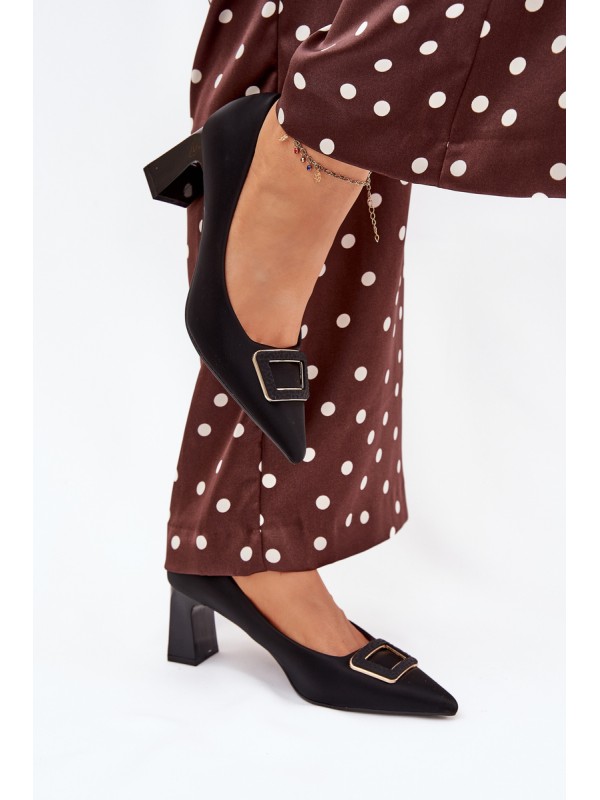 Heels with decorative buckle black Seriva