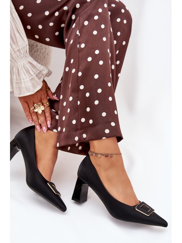 Heels with decorative buckle black Seriva
